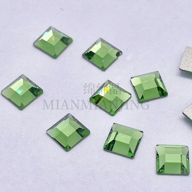 Swarovski 2400 Square Flat Back crystals (4mm)
