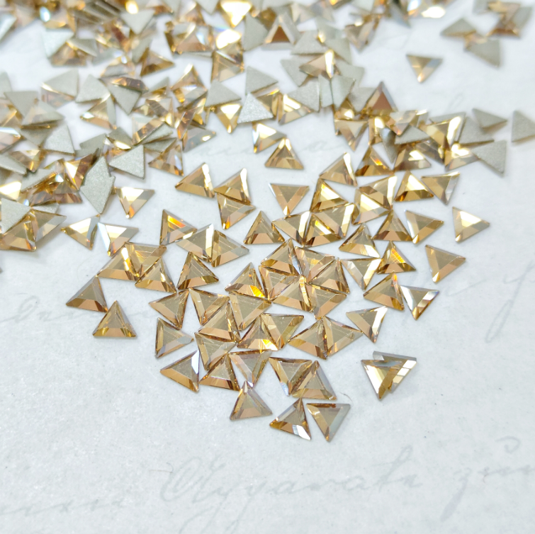 Swarovski 2711 Triangle Flat Back crystals(3.3mm)