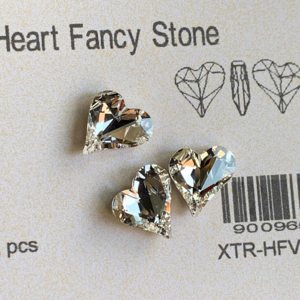 Swarovski 4809 crystal Sweet heart Fancy Stone 001white（13x12mm）