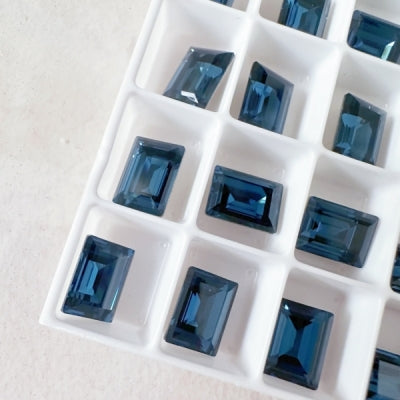 Swarovski 4527 crystal Step Cut Fancy Stone 207 Montana（8x6mm）