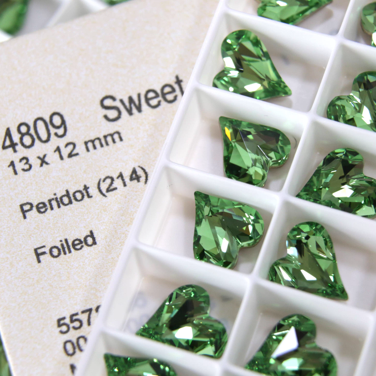 Swarovski 4809 crystal Sweet heart Fancy Stone 214 Peridot（13x12mm）