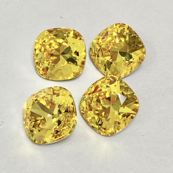 Swarovski 4470 crystal Cushion Square 226Light Topaz（10mm）