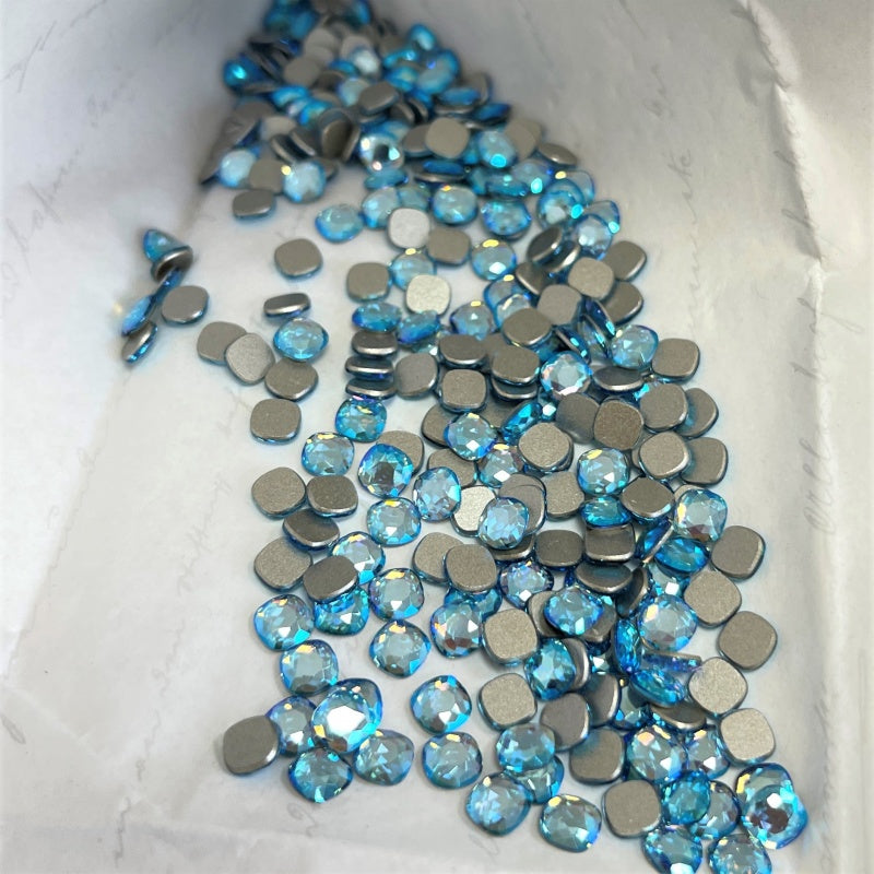 Swarovski 2471 flat back crystals（5-7mm）