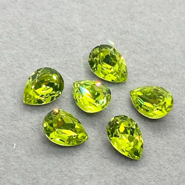 Swarovski 4320 Crystal  Pear Fancy Stone 337 Citrus Green（8x6mm）