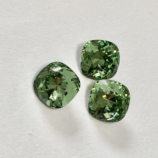 Swarovski 4470 crystal Cushion Square 360Erinite（10mm）