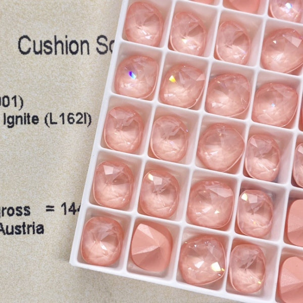 Swarovski 4470 crystal Cushion Square l162i（10mm）