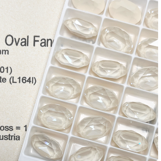 Swarovski 4120 crystal Oval Fancy Stone L164i（14x10mm）
